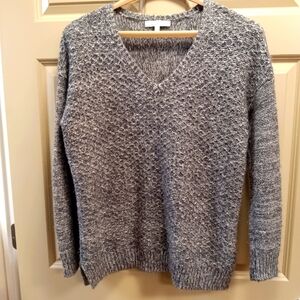 Company - Ellen Tracy V-neck sweater - size large